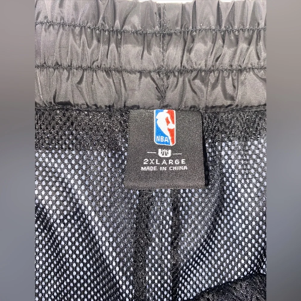 NBA Chicago Bulls Windbreaker Joggers Size XXL Casual Basketball
